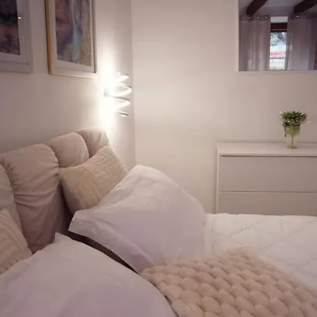 Loft The Balcony In Centre *